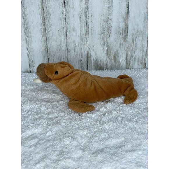 Vintage Walrus Bean Bag Plush Stuffed Animal by Great American Fun Corp - Picture 4 of 8